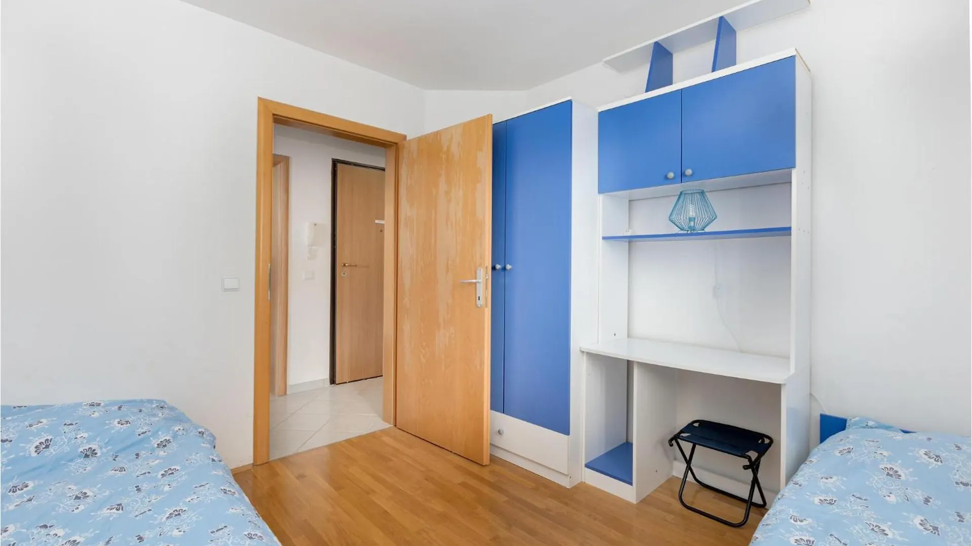 Beautiful Apartment In Cizici With Wifi
